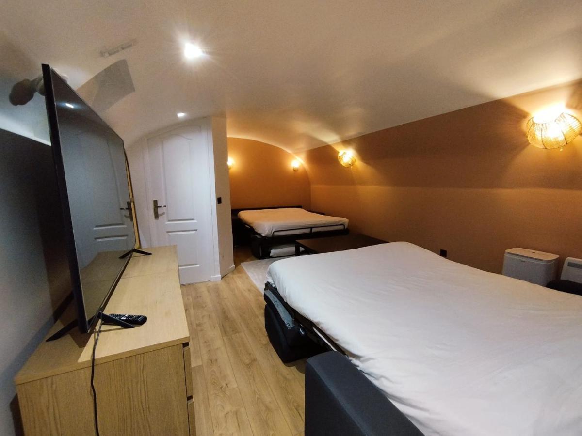 Beautiful Triplex In The Center Of Paris Apartment ภายนอก รูปภาพ