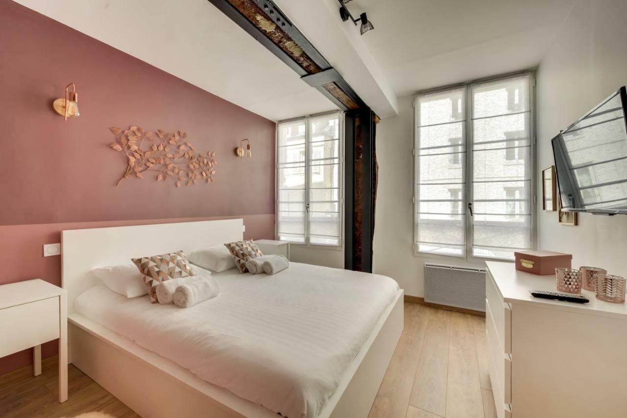Beautiful Triplex In The Center Of Paris Apartment ภายนอก รูปภาพ